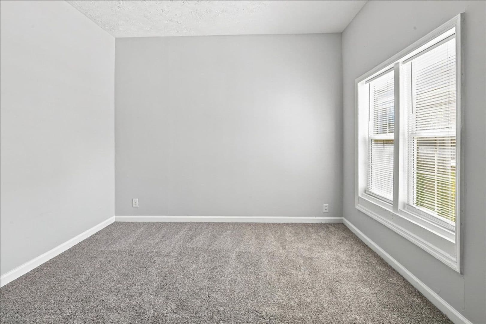 Indianapolis House: 4004 E Michigan St