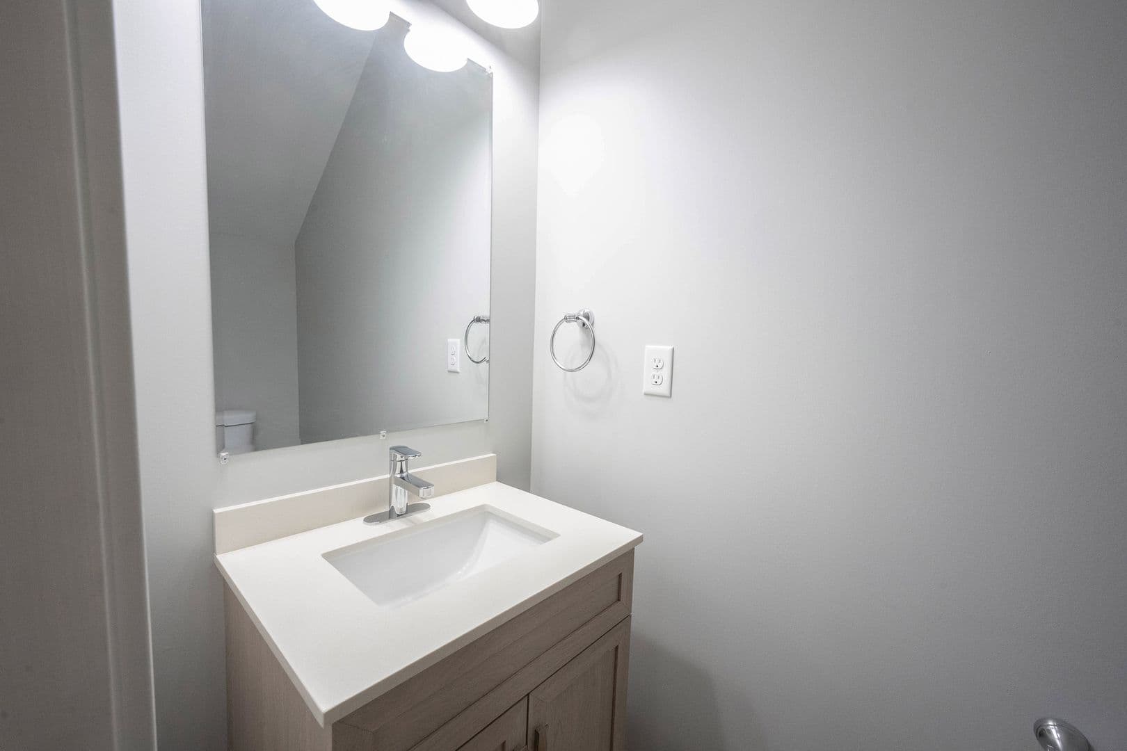 Indianapolis Apartment: 2814 E. Michigan St