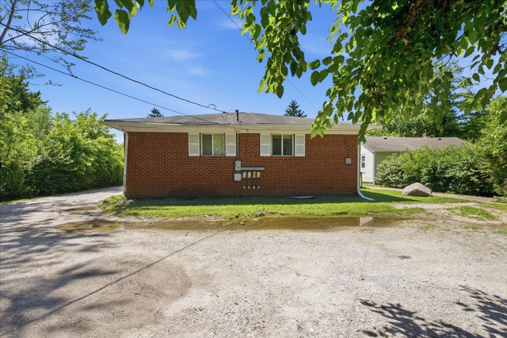 Indianapolis Apartment: 8820 E 45th St