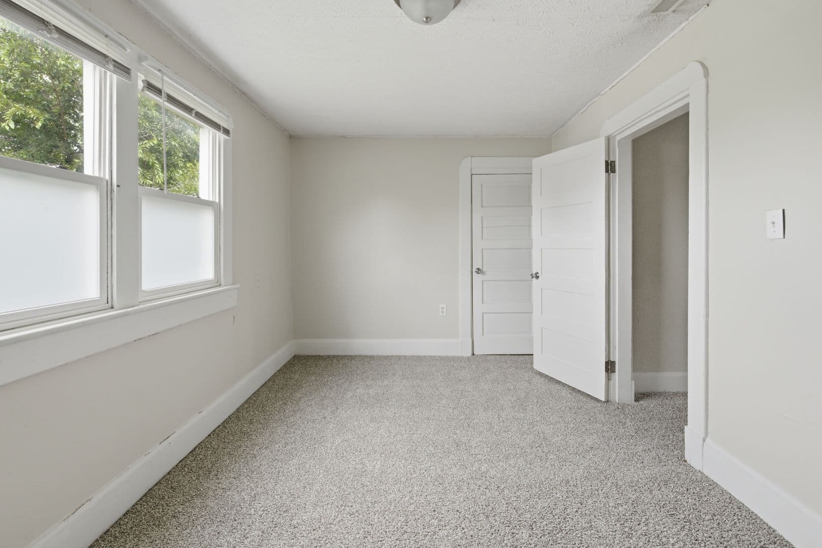Indianapolis House: 842 N Oakland