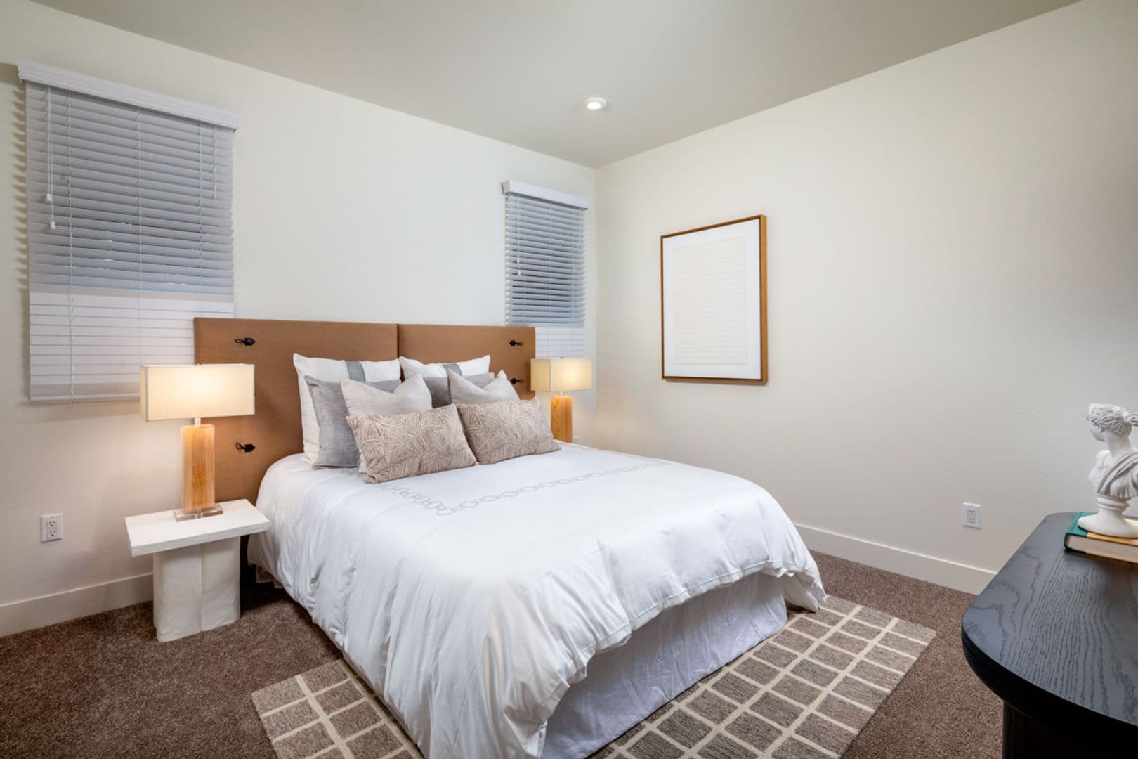 PASADENA Apartment: 409 N. MADISON AVE.