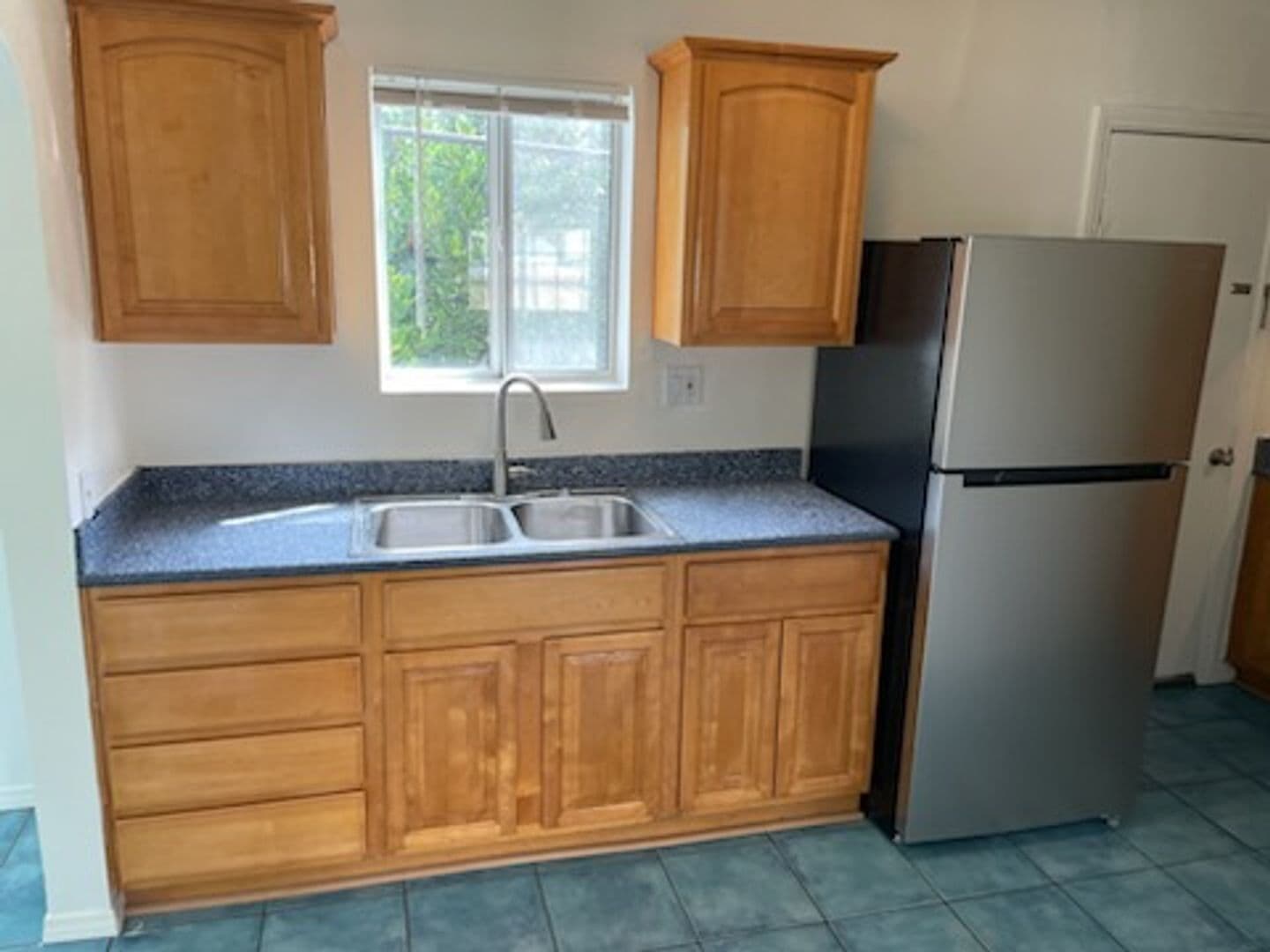ALHAMBRA Apartment: 1604-1606 S PALM AVE