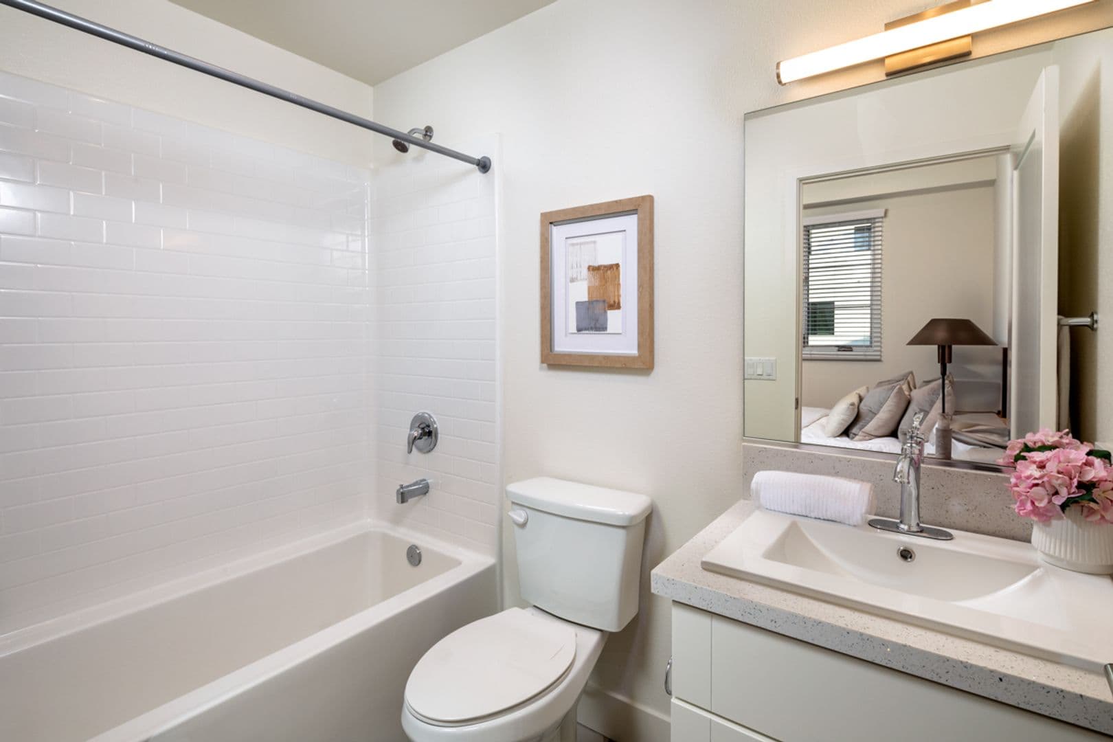 PASADENA Apartment: 409 N. MADISON AVE.