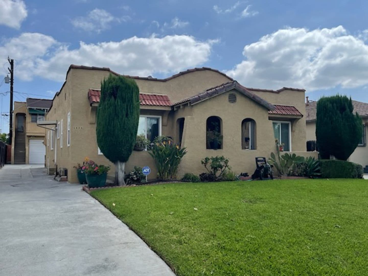 ALHAMBRA Apartment: 1604-1606 S PALM AVE