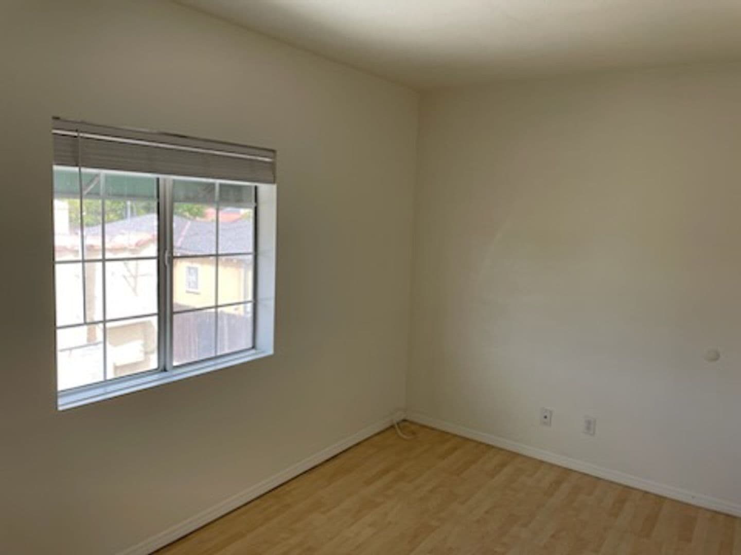 ALHAMBRA Apartment: 1604-1606 S PALM AVE