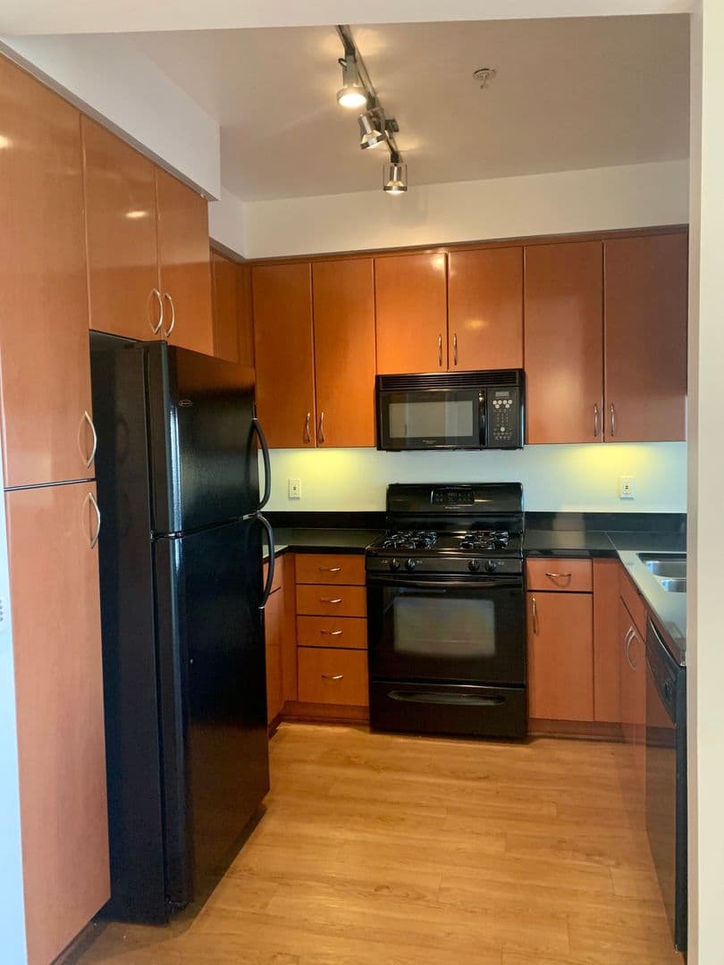 PASADENA Apartment: 65 W DAYTON STREET