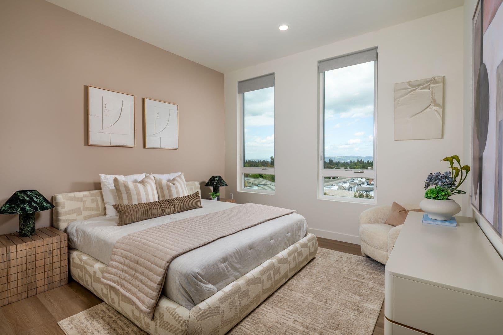 Alhambra Apartment: 123 S Chapel Ave