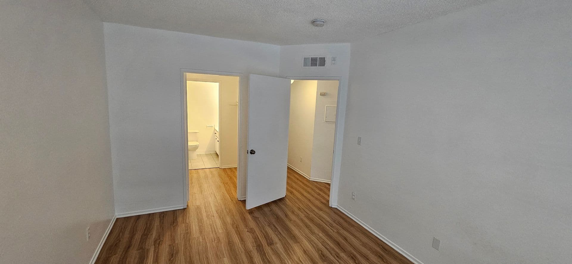 PANORAMA CITY Apartment: 8465 VENTURA CANYON AVENUE