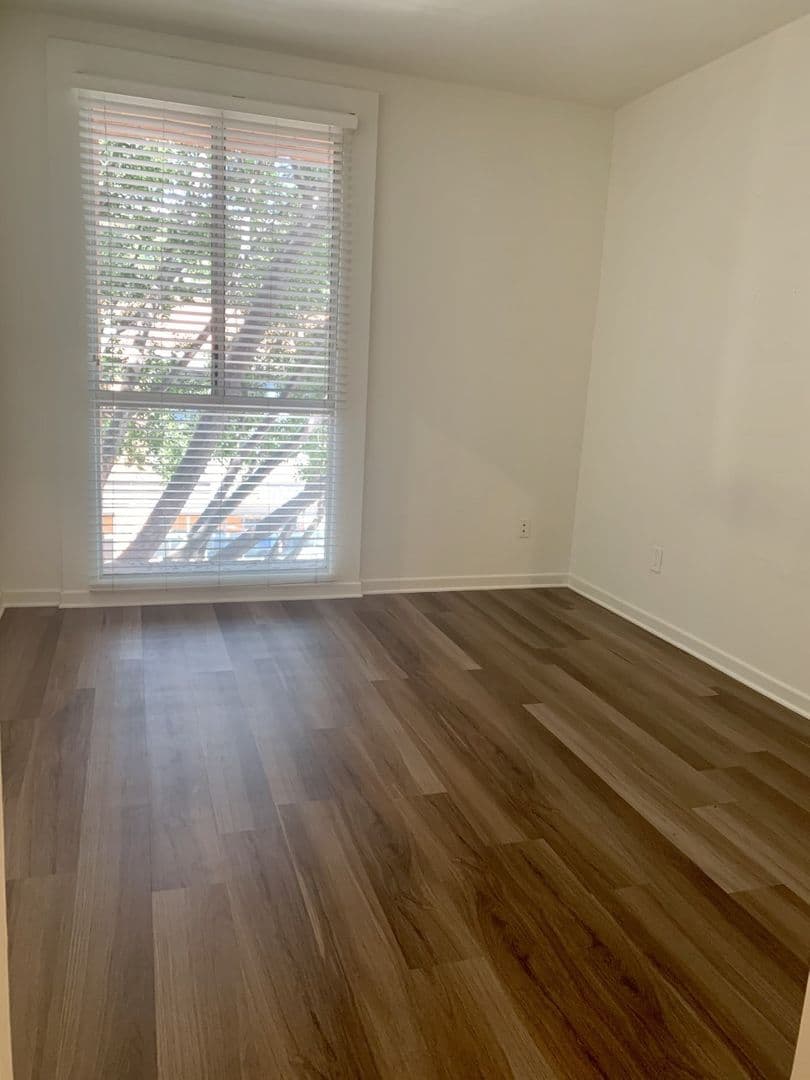 PASADENA Apartment: 22 W GREEN STREET