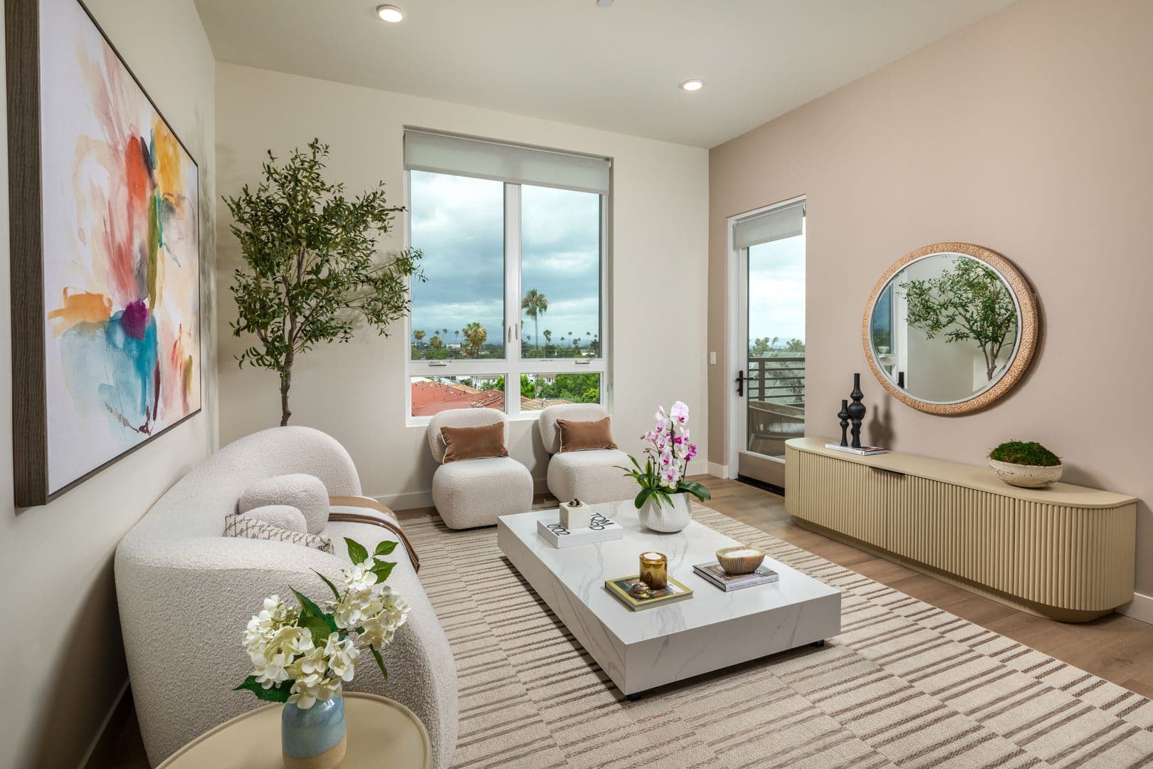 Alhambra Apartment: 123 S Chapel Ave