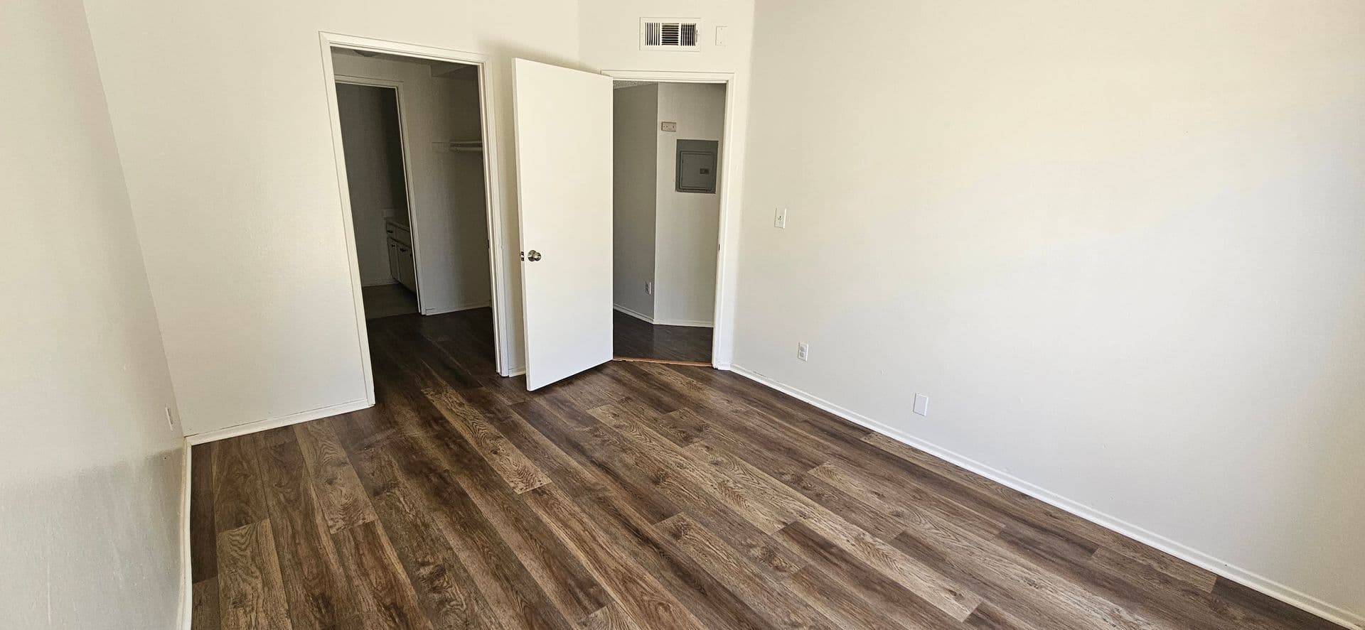PANORAMA CITY Apartment: 8465 VENTURA CANYON AVENUE
