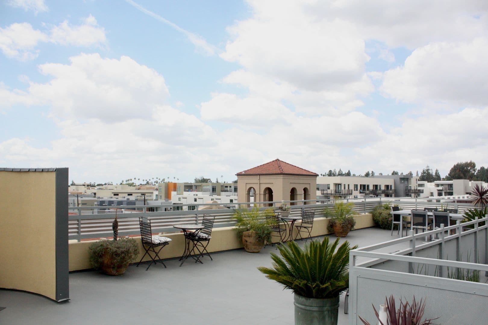 PASADENA Apartment: 65 W DAYTON STREET