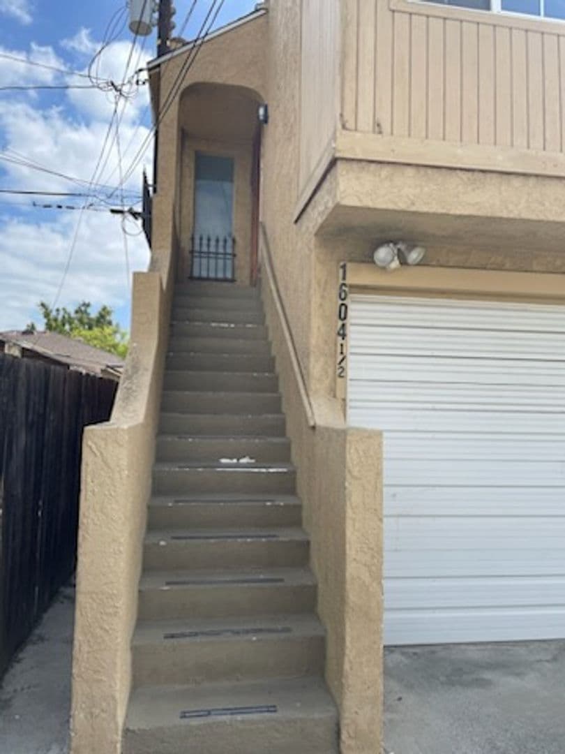 ALHAMBRA Apartment: 1604-1606 S PALM AVE