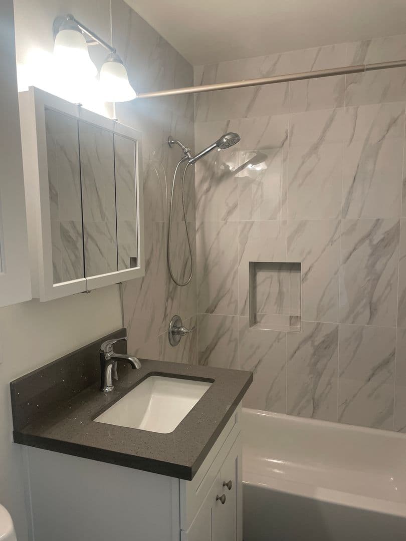 MONTEREY PARK Apartment: 231 S MCPHERRIN AVE.