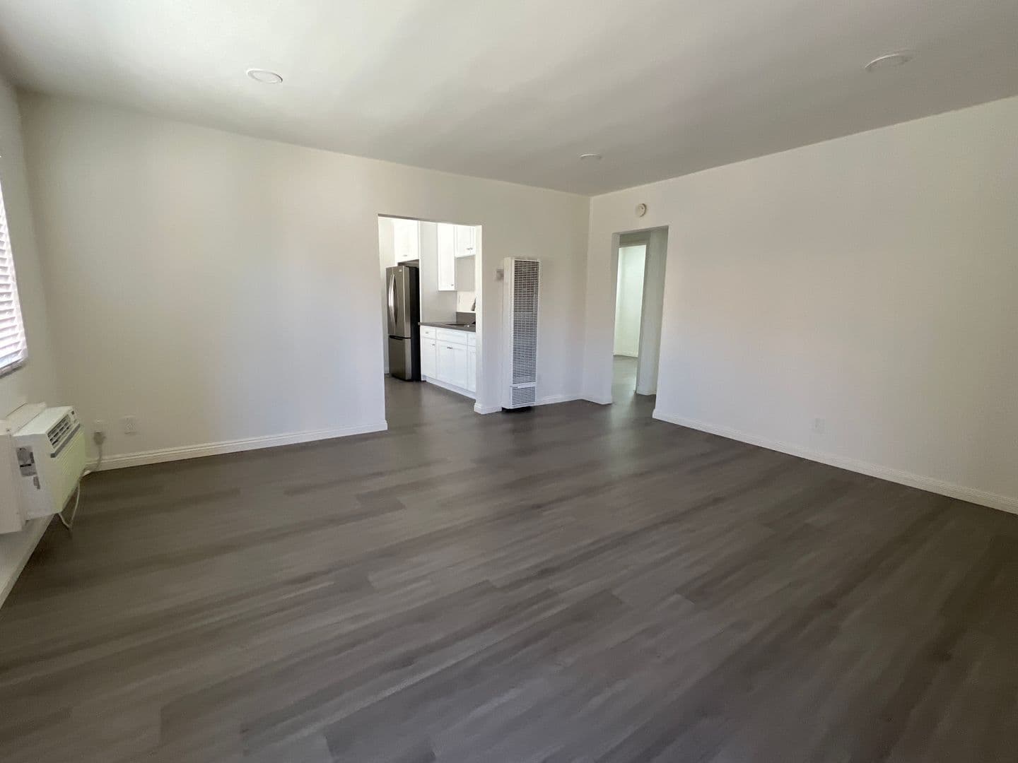 MONTEREY PARK Apartment: 231 S MCPHERRIN AVE.