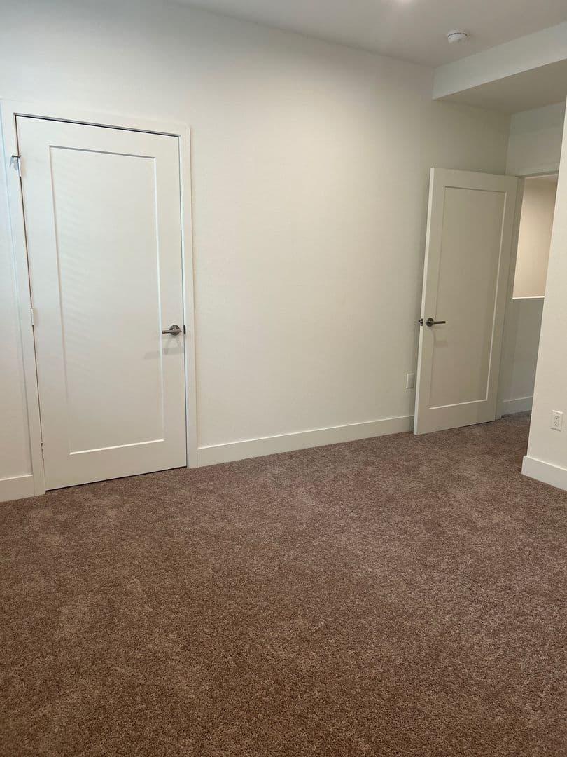 PASADENA Apartment: 409 N. MADISON AVE.