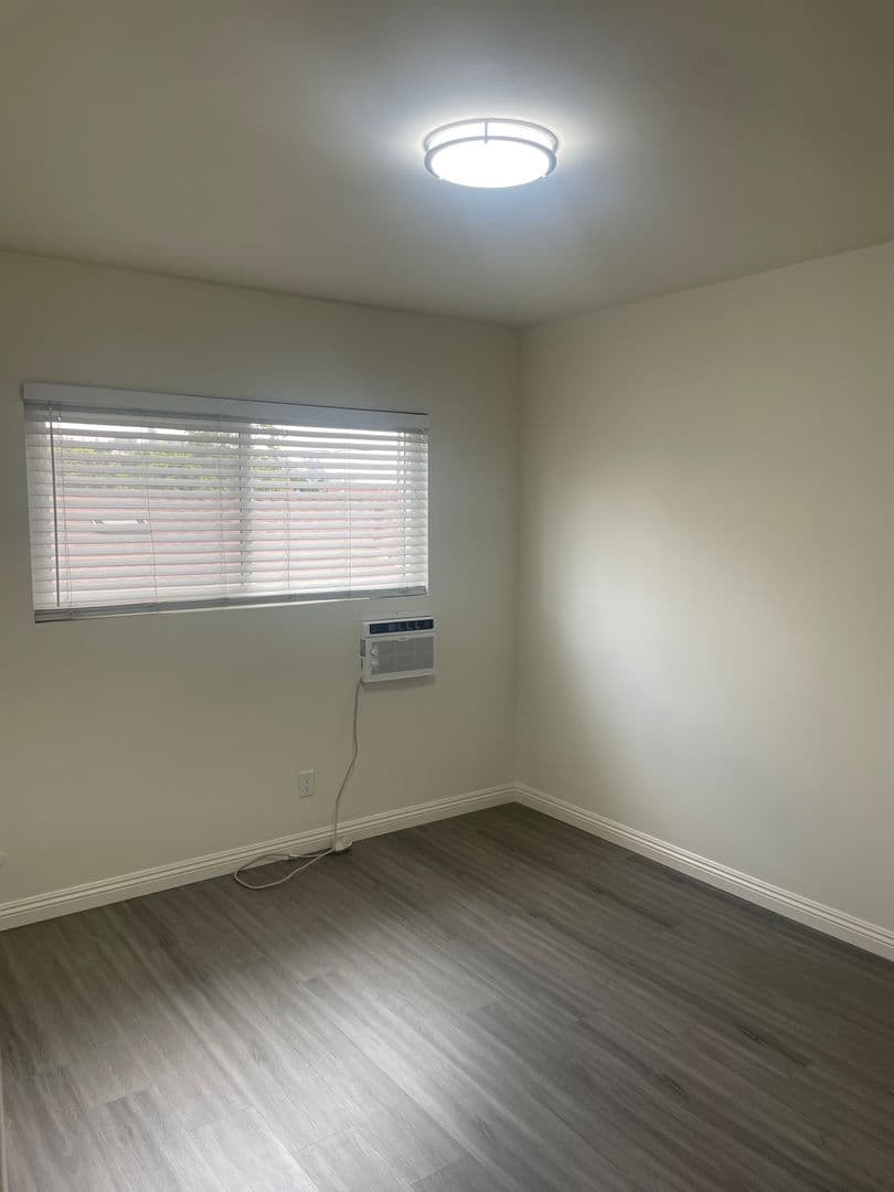 MONTEREY PARK Apartment: 231 S MCPHERRIN AVE.
