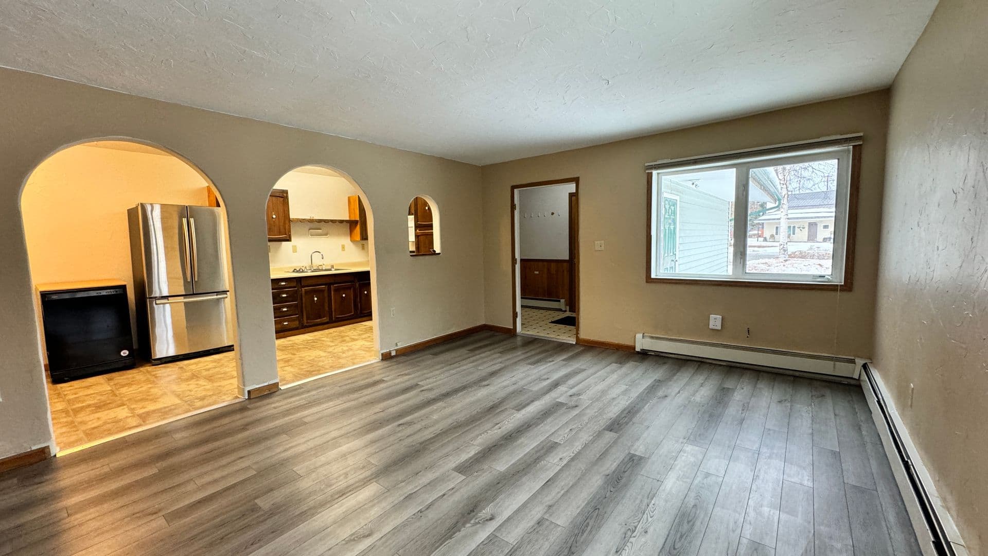 Fairbanks House: 3779 Mitchell Ave Unit A