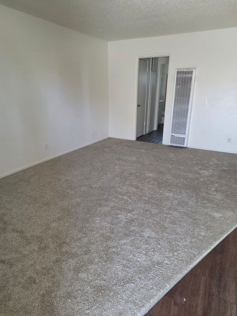 Lompoc Apartment: 200-314 West North Ave