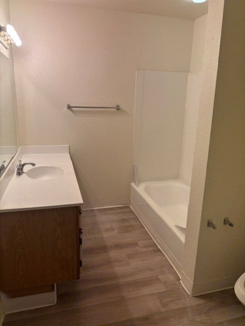 Lompoc Apartment: 200-314 West North Ave