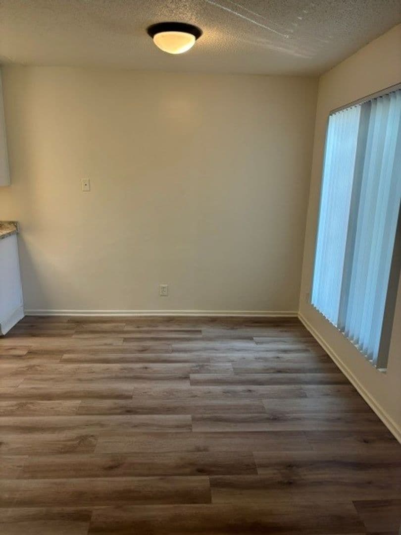 Lompoc Apartment: 200-314 West North Ave