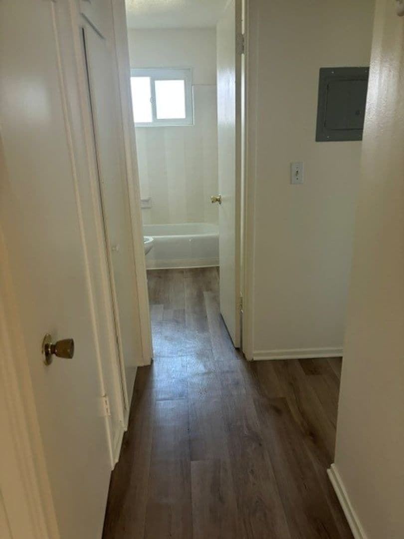 Lompoc Apartment: 200-314 West North Ave