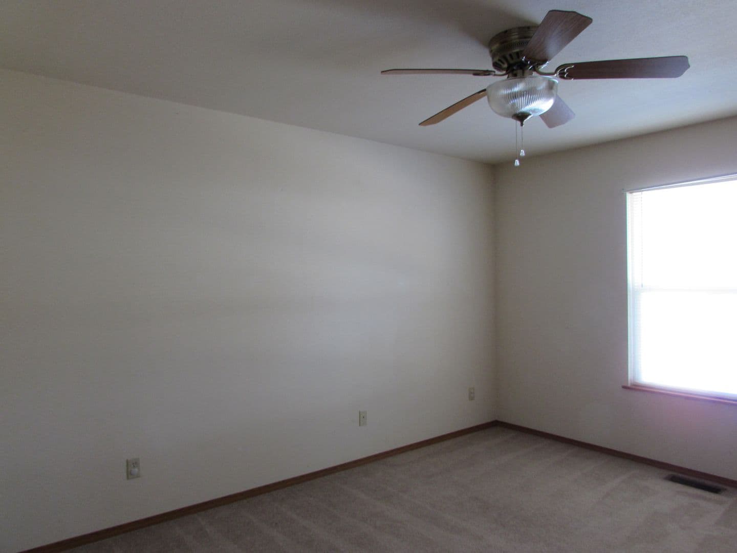 Waynesville Apartment: 25010 Scenic Dr