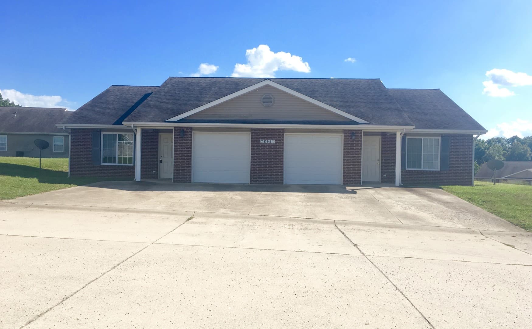 St. Robert Apartment: 15543 Trailside Lane