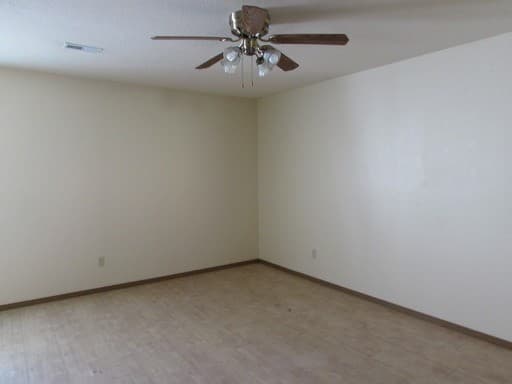 Waynesville Apartment: 24970 Scenic Dr