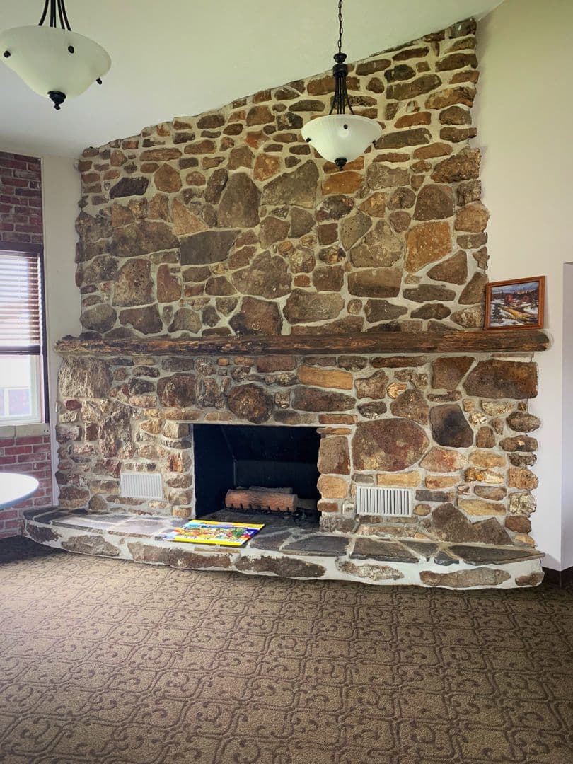 St. Robert Apartment: 14275 State Hwy Z