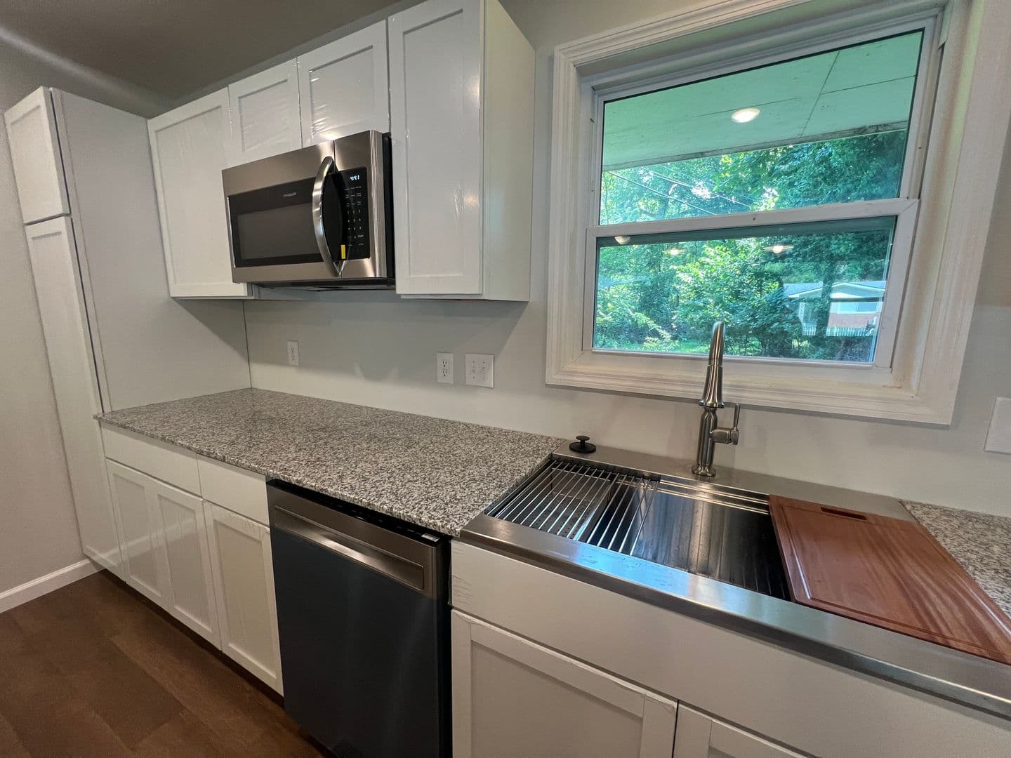 Waynesville House: 101 Elliott Drive