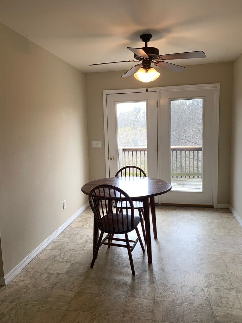 St. Robert Apartment: 22690 Hanley Lane