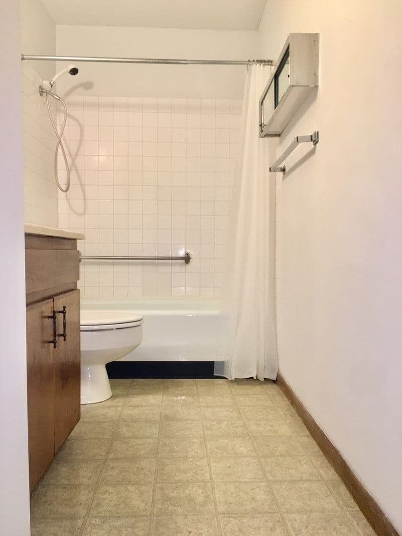 St. Robert Apartment: 14275 State Hwy Z