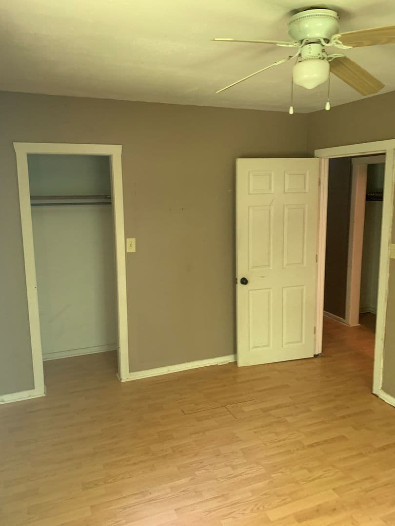 St. Robert Apartment: 22570 Harlan Ln
