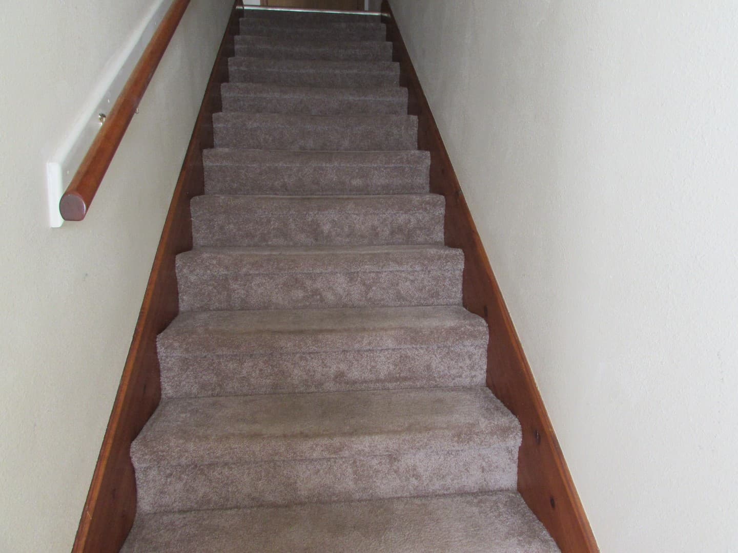 Waynesville Apartment: 20350 Skyview Dr