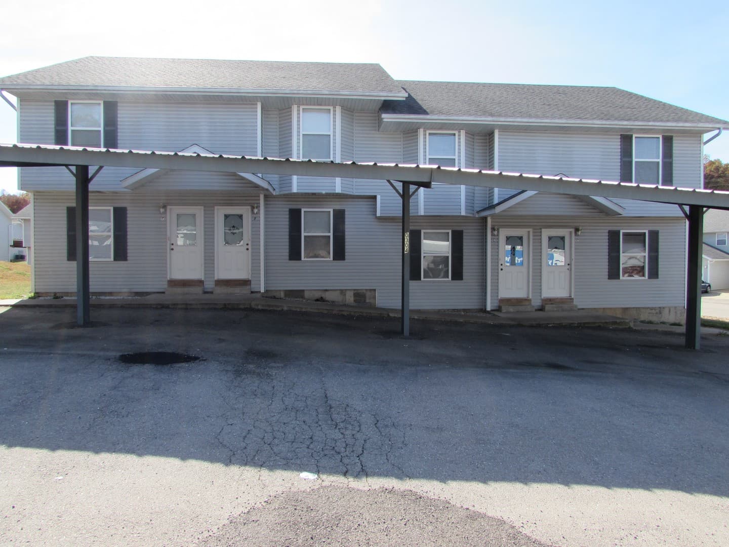 Waynesville Apartment: 20320 Skyview Dr