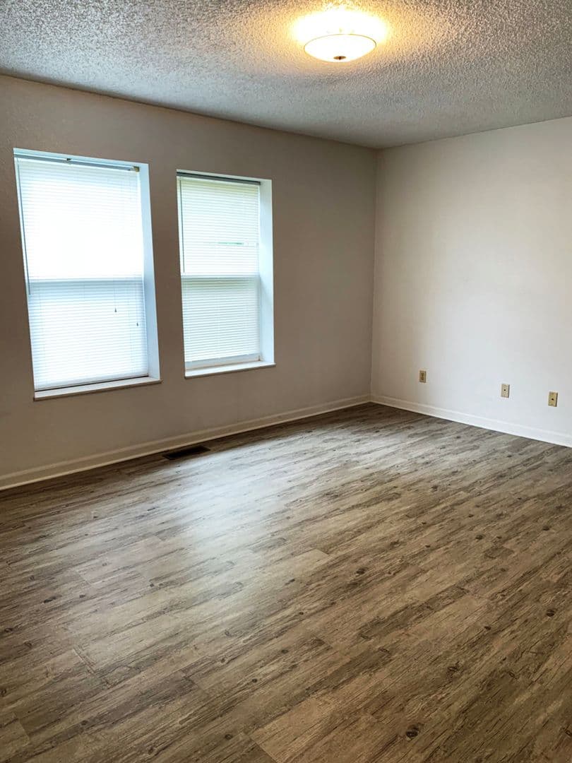 St. Robert Apartment: 116 Faulkner Circle