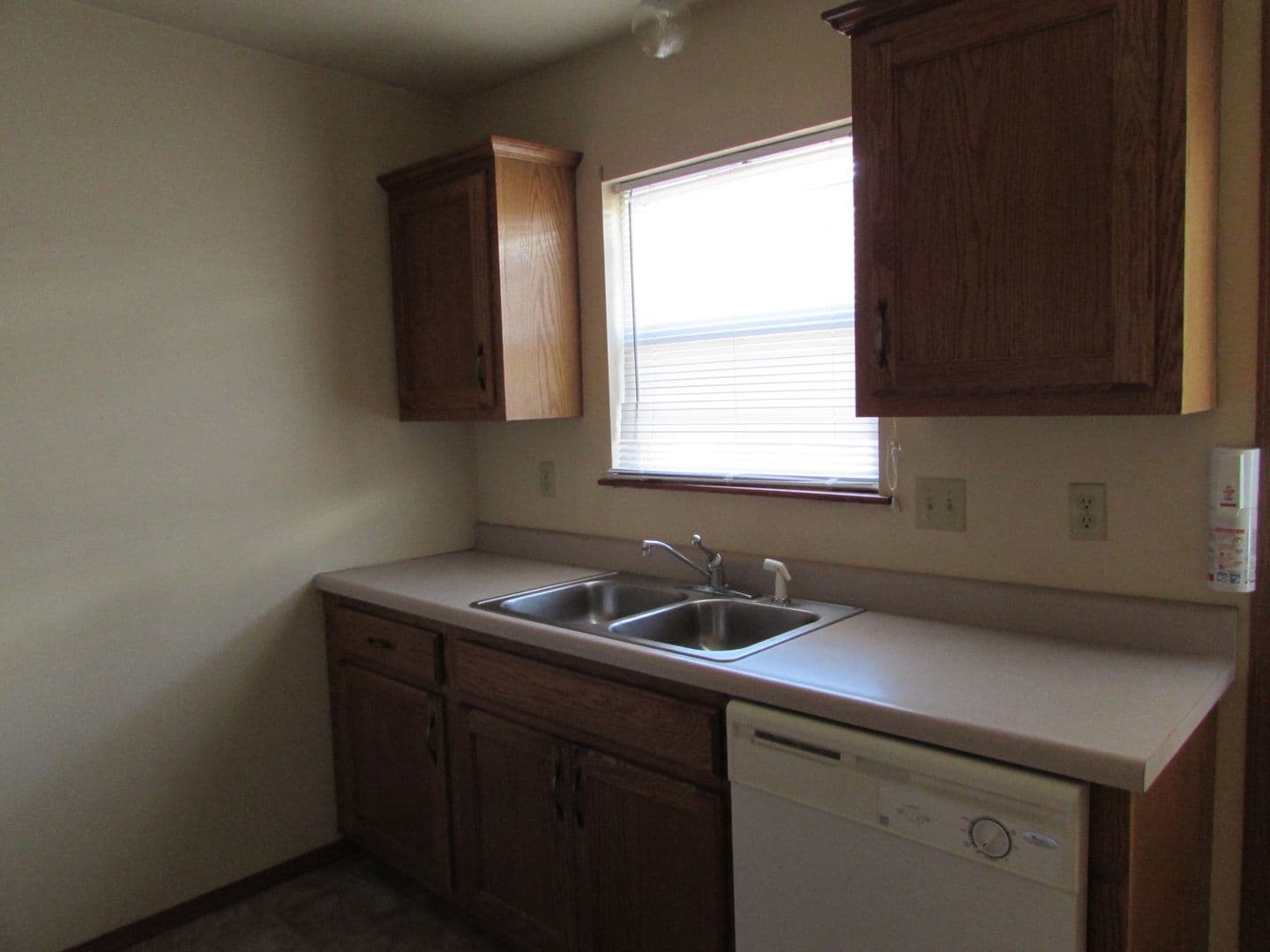 Waynesville Apartment: 20329 Skyview Dr
