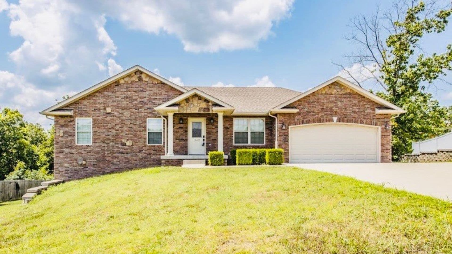 St. Robert House: 16344 Heartland Lane