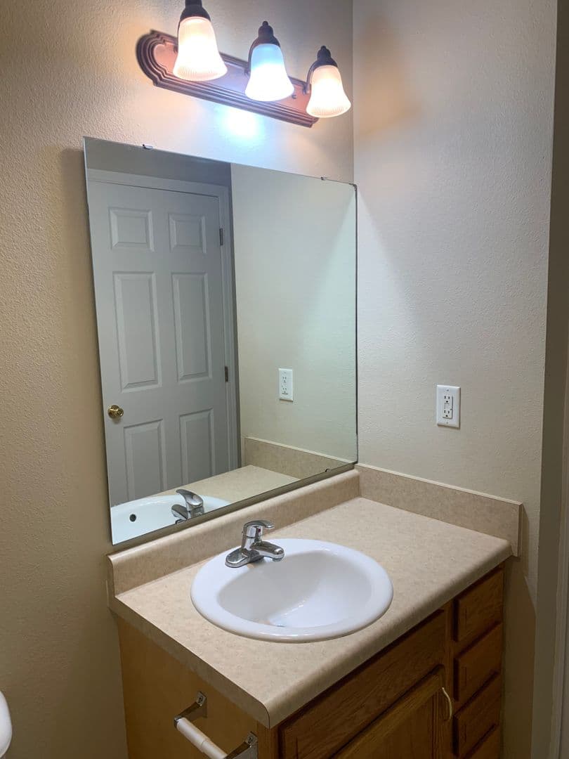 St. Robert Apartment: 22690 Hanley Lane