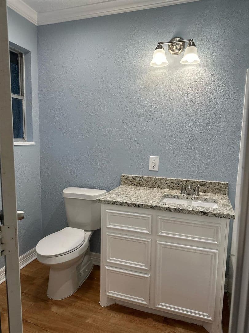 Montgomery House: 6390 Bonanza Dr