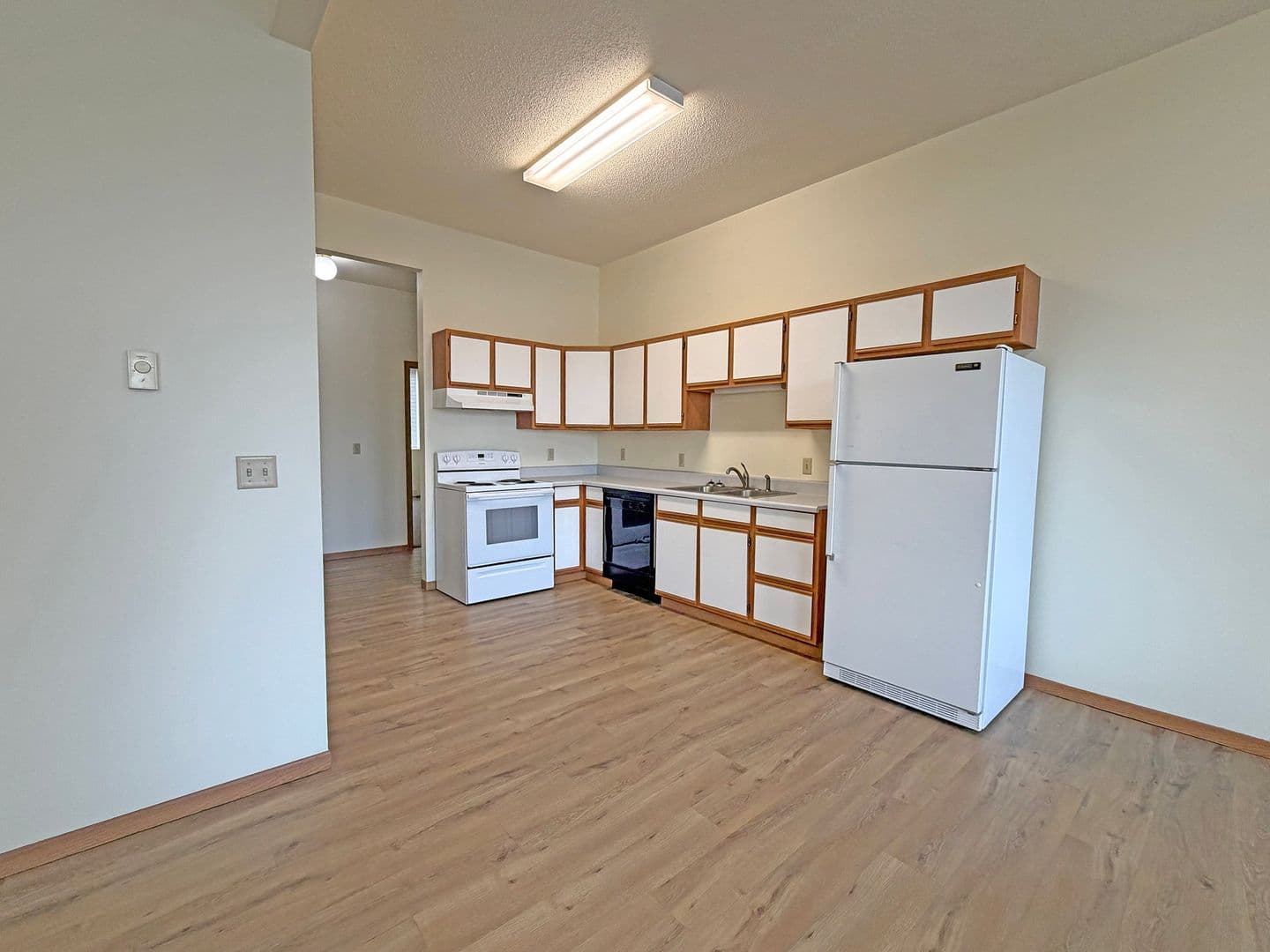Minot Apartment: 6 North Main Street