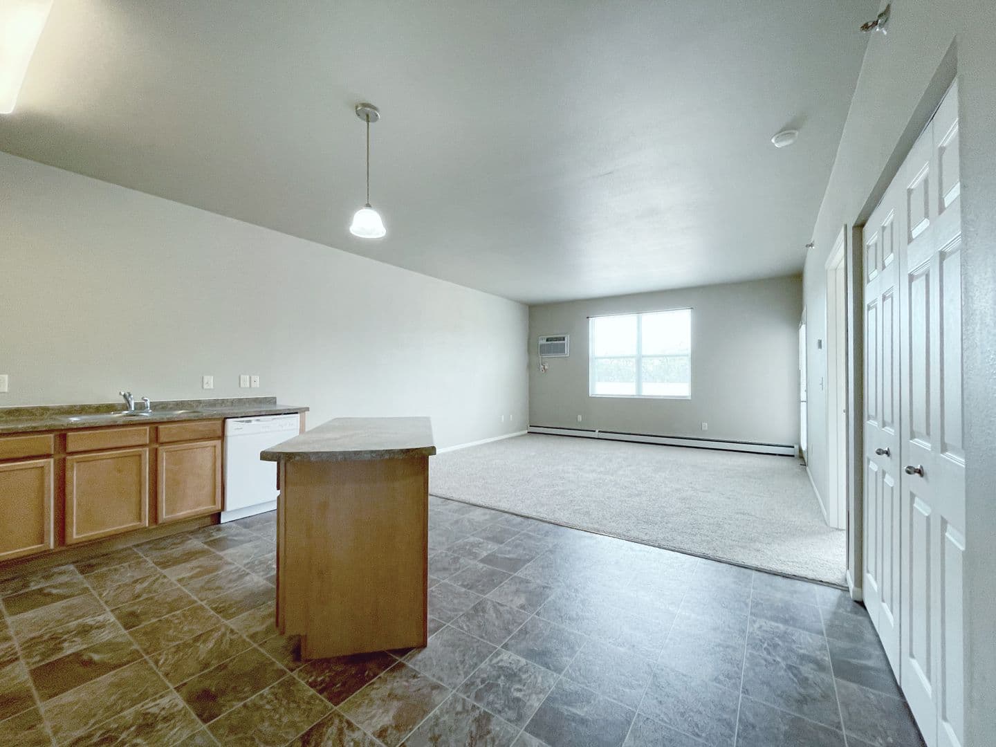 Minot Apartment: 3321 7th Street NE