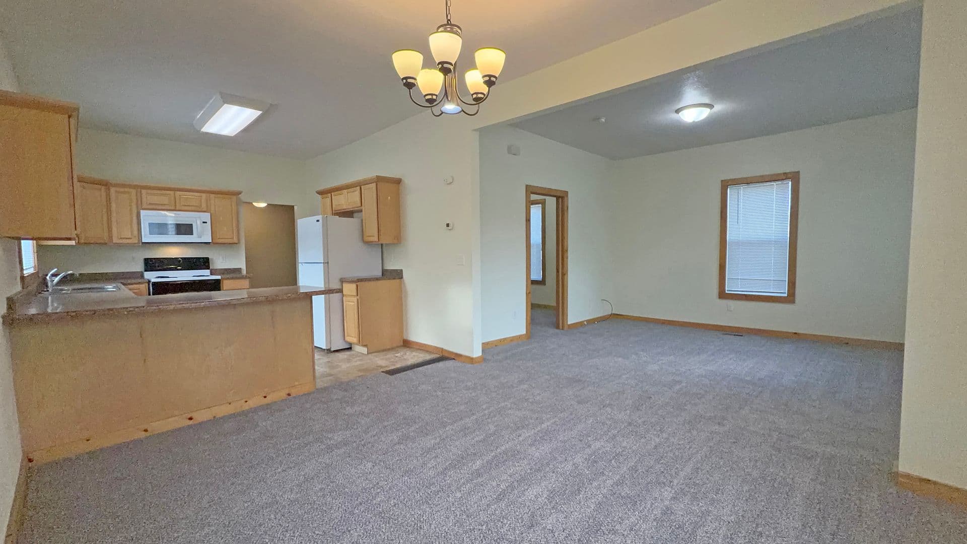 Minot House: 433 3rd Avenue NW