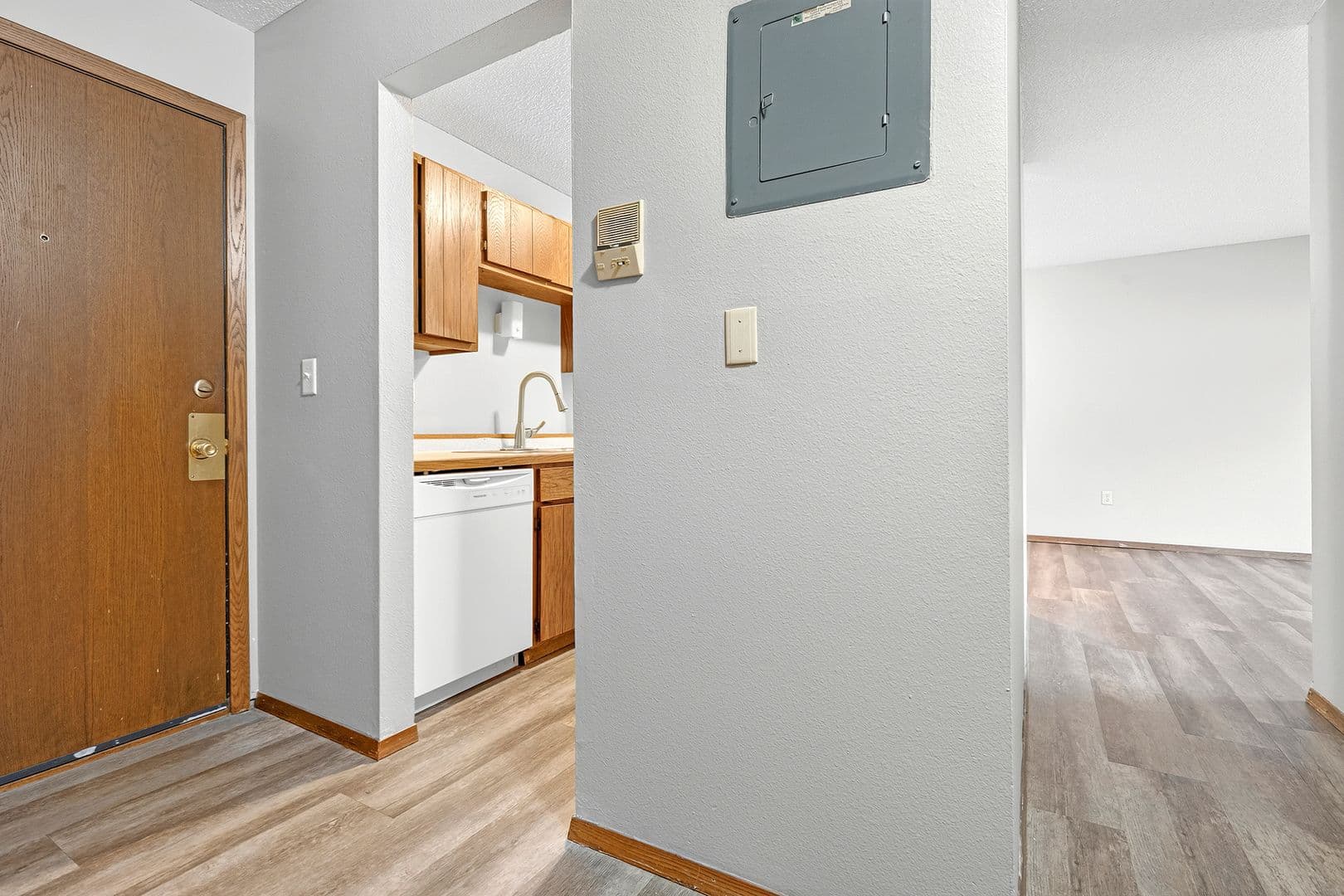 Minot Apartment: 2800 7th Street SW