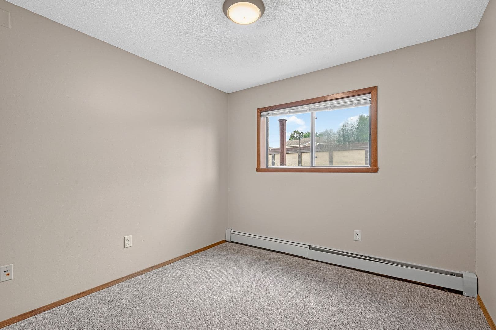 Minot Apartment: 2800 7th Street SW