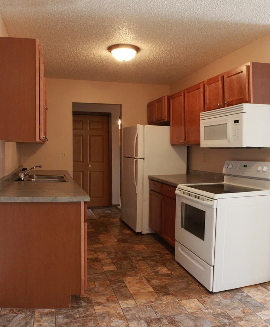 Minot Apartment: 2800 7th Street SW