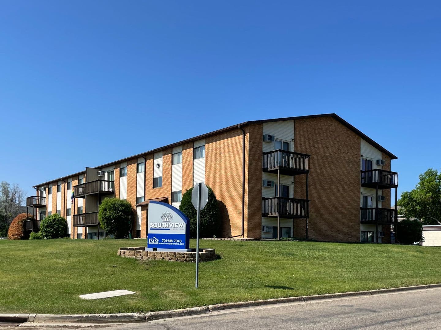 Minot Apartment: 2800 7th Street SW