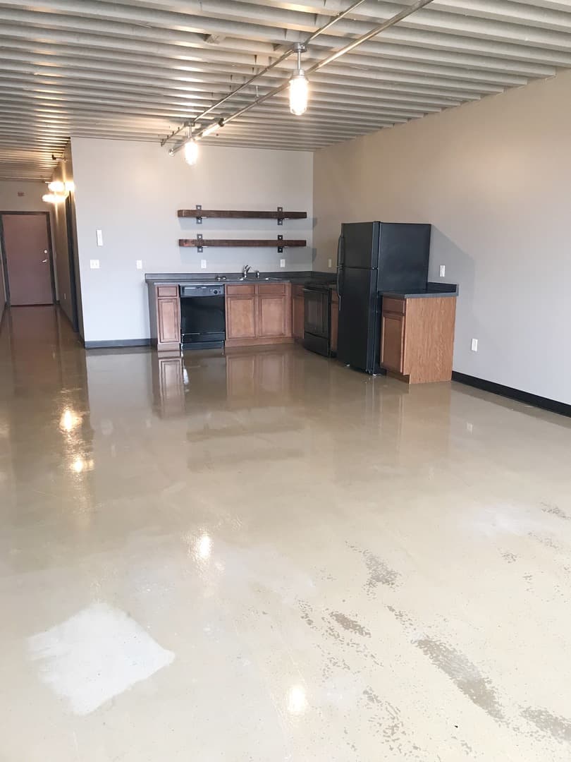Minot Apartment: 30 NE 1st Street