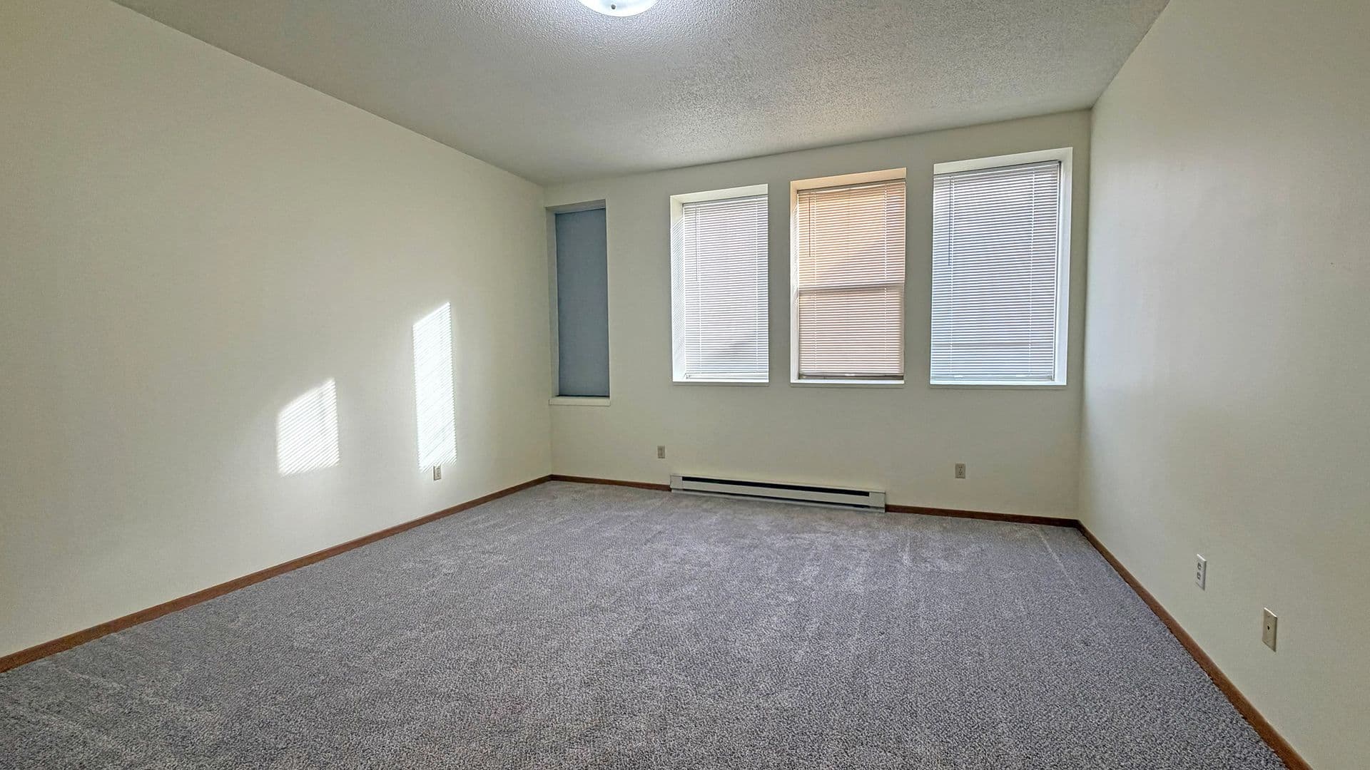 Minot Apartment: 6 North Main Street